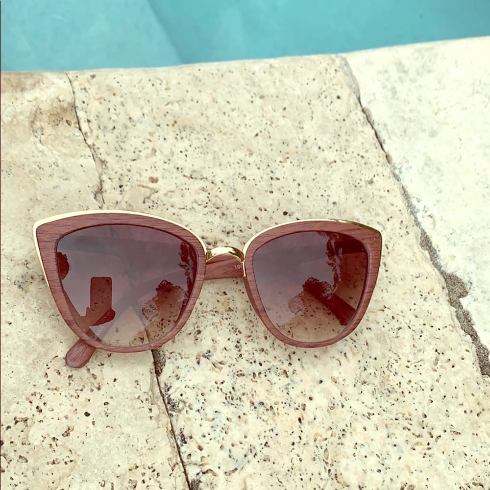 Dark Wood-Patterned Plastic Sunglasses